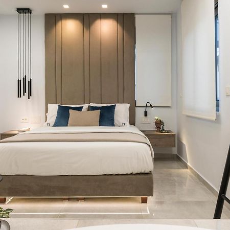 Π Suite Project: Smart Bnb Chania  ภายนอก รูปภาพ