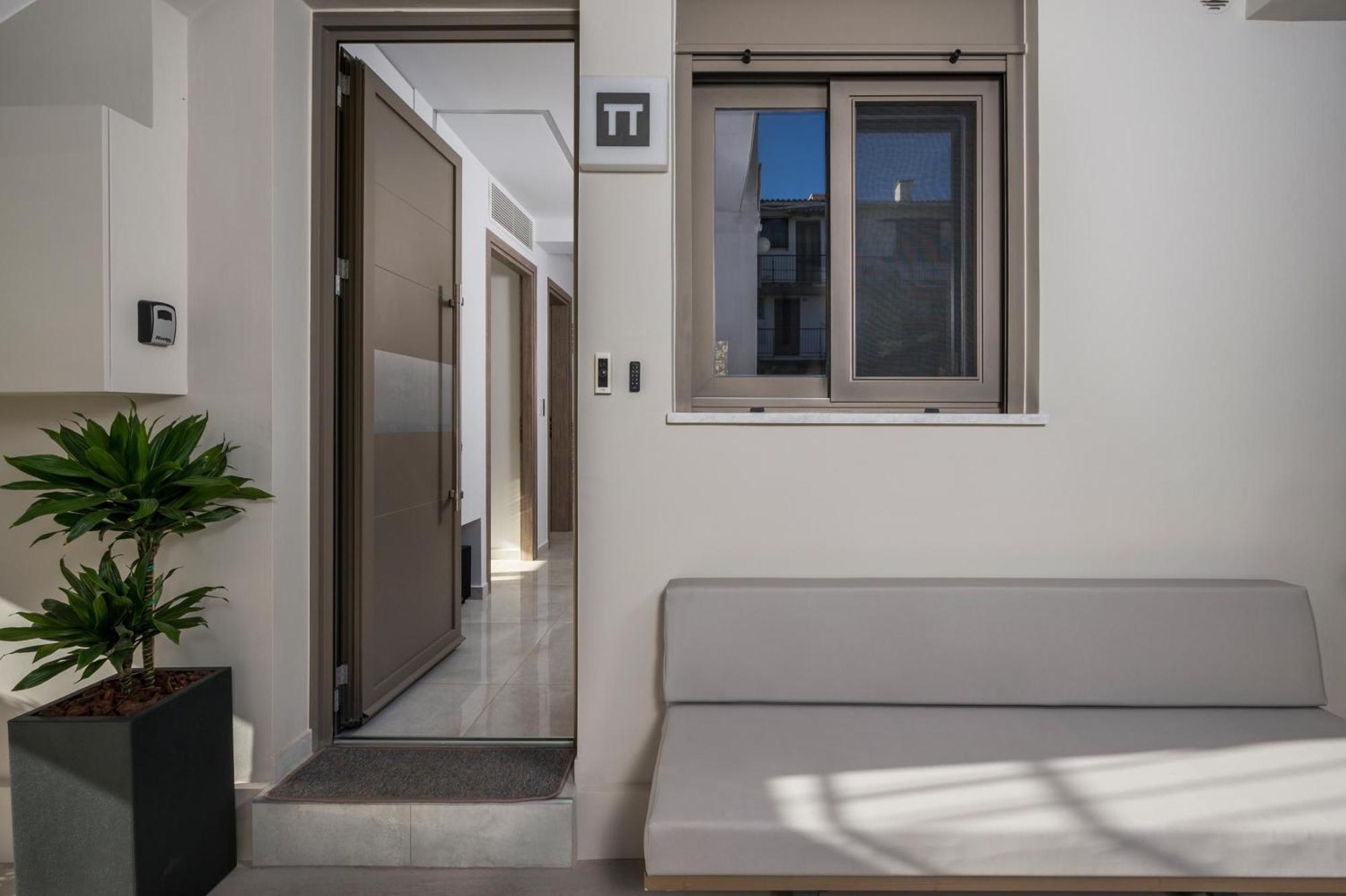 Π Suite Project: Smart Bnb Chania  ภายนอก รูปภาพ