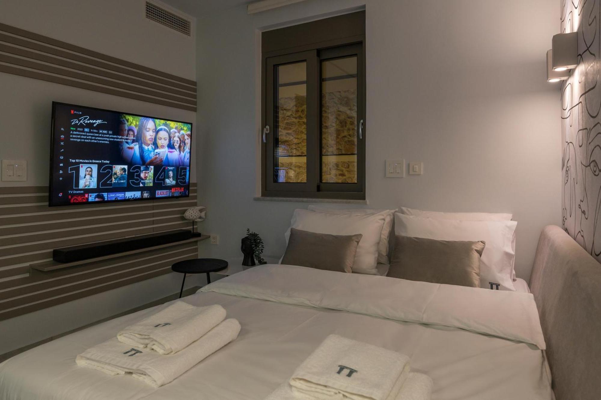 Π Suite Project: Smart Bnb Chania  ภายนอก รูปภาพ