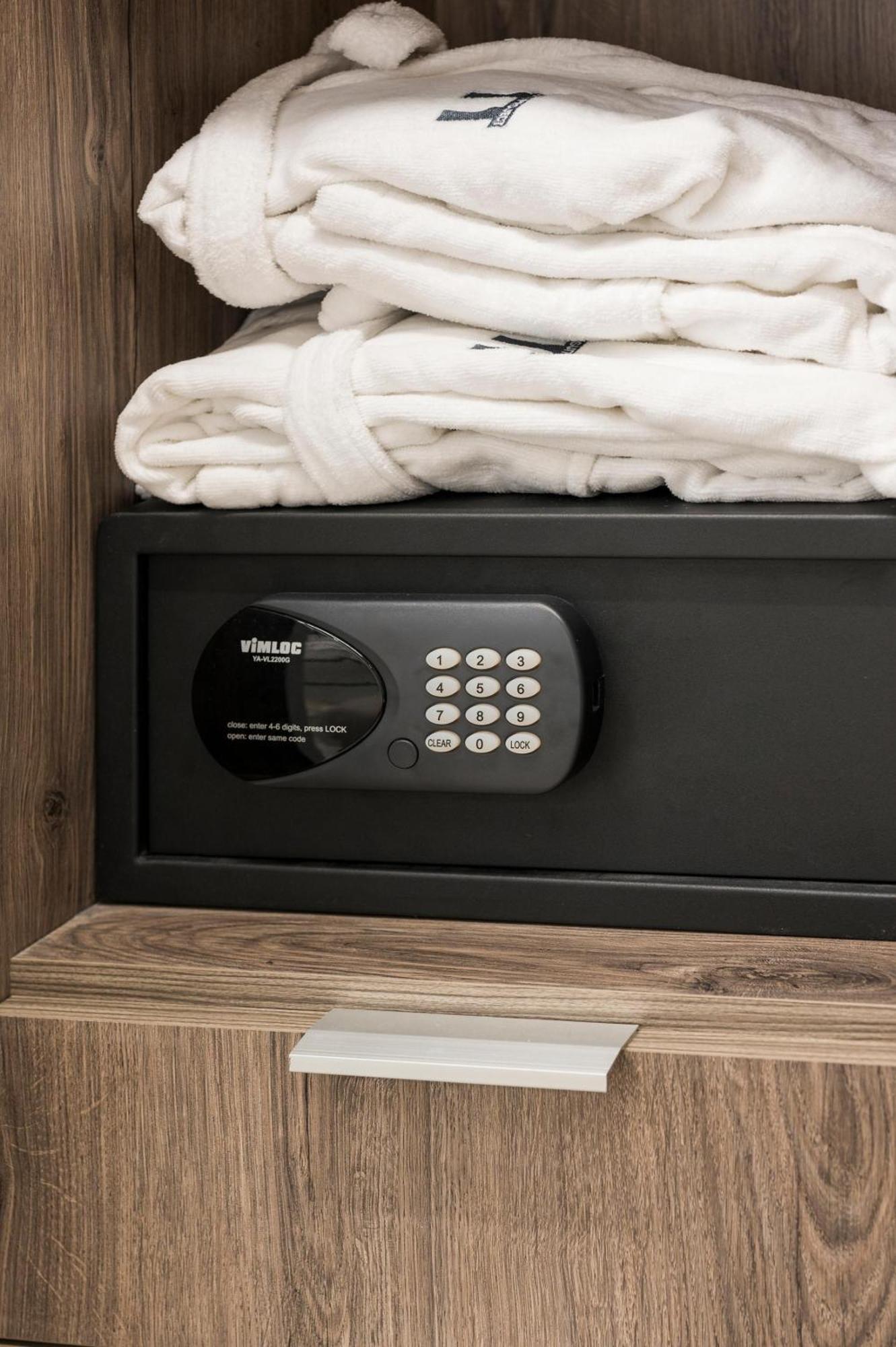 Π Suite Project: Smart Bnb Chania  ภายนอก รูปภาพ